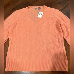 NWT Saks Fifth Avenue 100% cashmere v-neck sweater Orange Coral color Sz XL